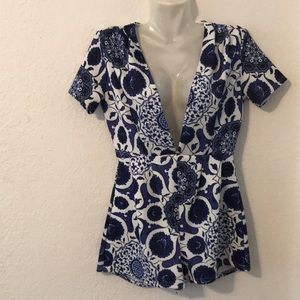 Boohoo - Anna Porcelain Print Plunge front Playsuit- Blue